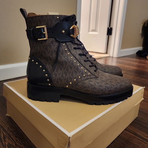 Michael Kors Kincaid Lace-up Booties - Picture 5 of 5